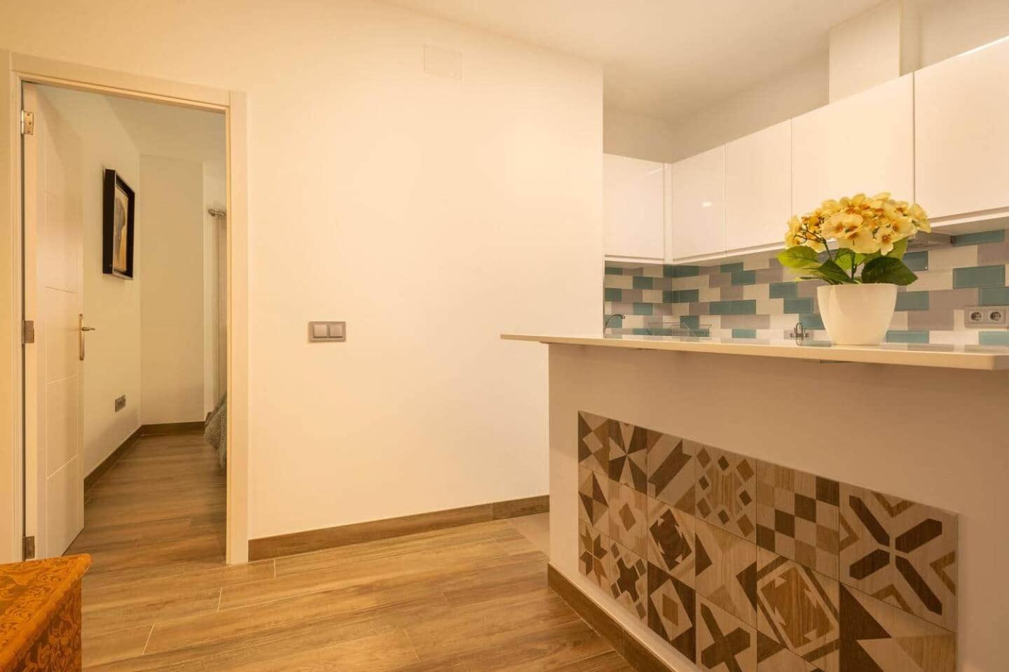 La Pimentera Central Apartments - Con Patio Privado Marbella Luaran gambar